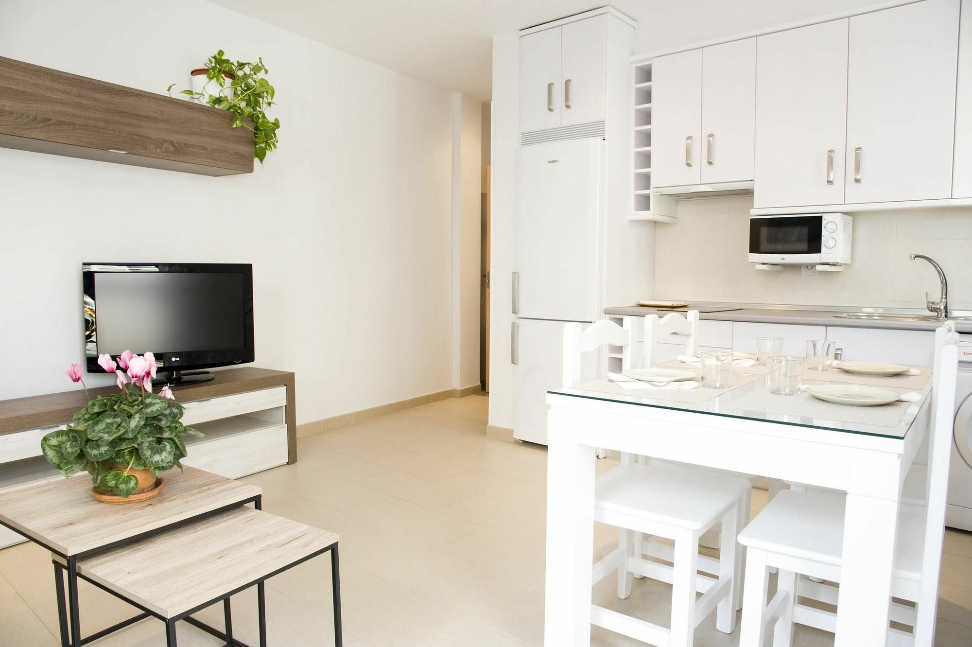 With 2 Bedrooms In Granada, With Wonderful View And Wif Pangsapuri